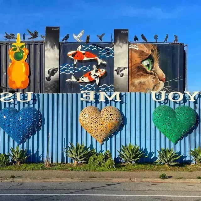 Obras de arte e murais no bairro de 景区, em São Francisco.